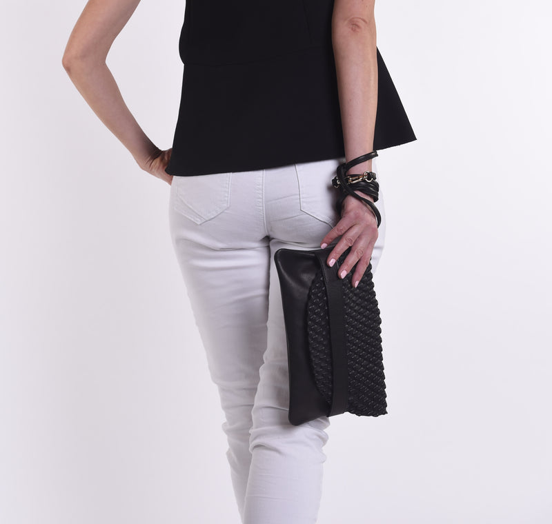 Burbujas Leather Clutch
