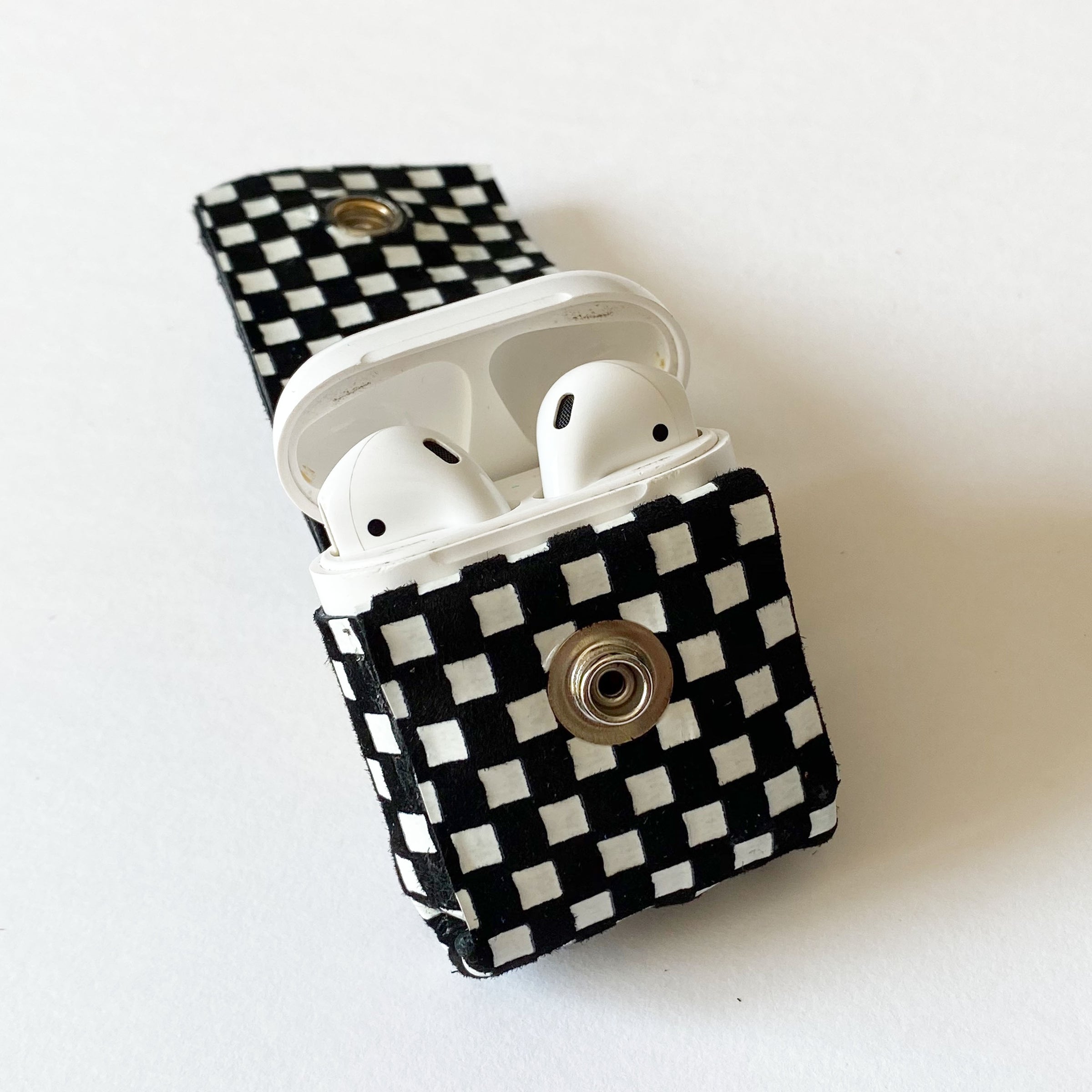 Checkered AirpPod Case