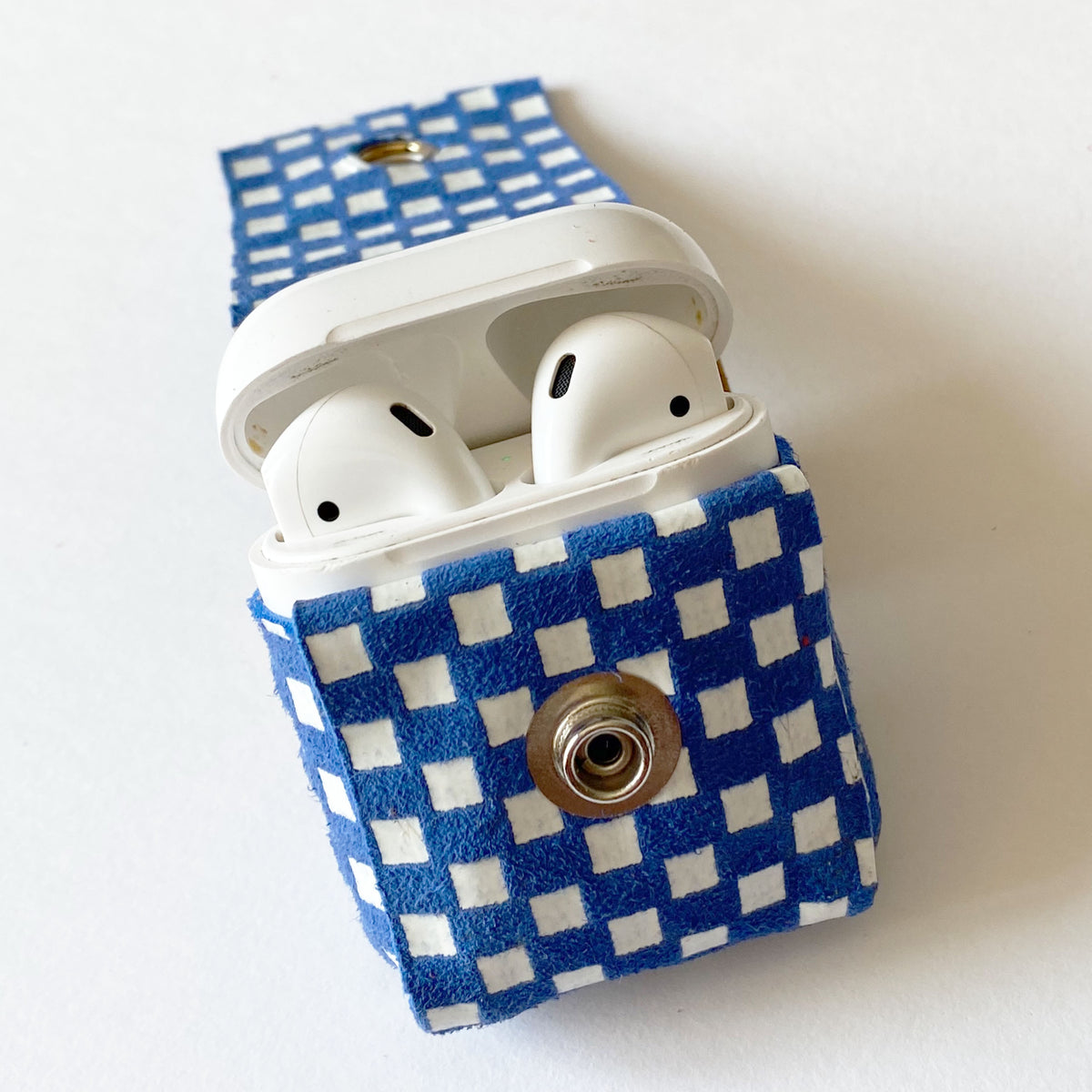 Checkered AirpPod Case