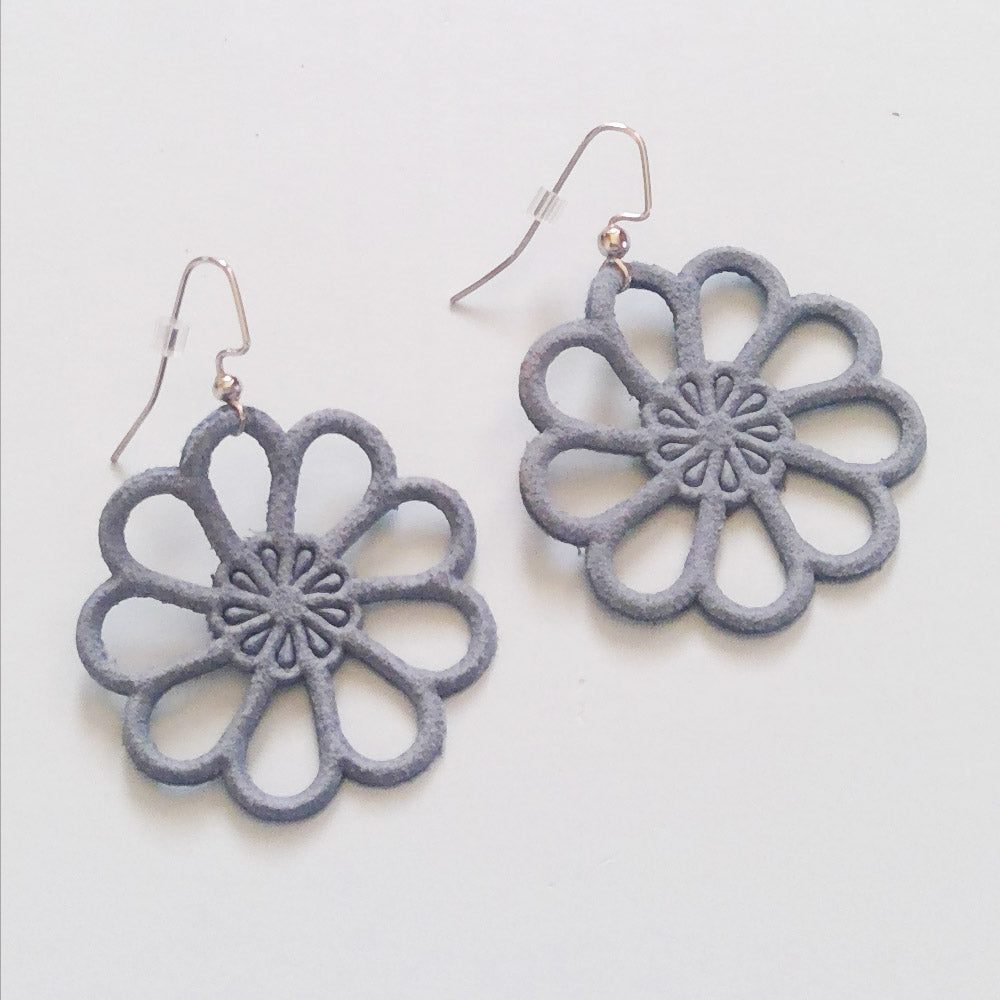 Day's Eye Flower Earrings